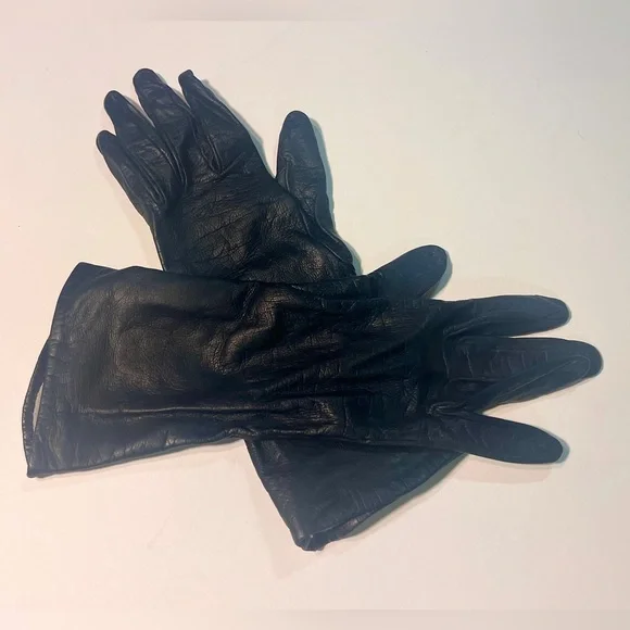 100% Silk Lined - Black Leather Gloves - Picture 1 of 5